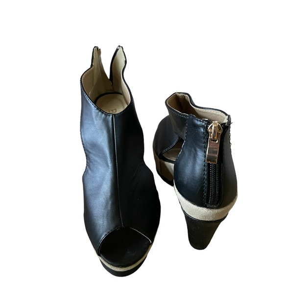 Bella Marie Wedge Sandals (new) - Picture 2 of 5